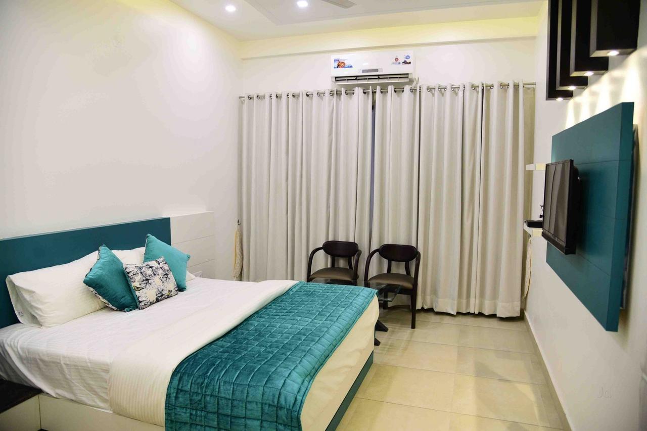 Fabhotel Kangra Roadway Inn Tanda Εξωτερικό φωτογραφία